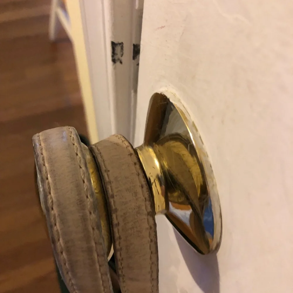 Michael Kors medium Tote dark green with light tan handles. Pre owned. - Picture 10 of 12